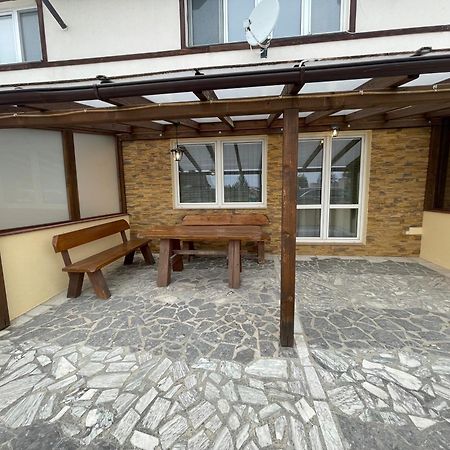 Apartman Illy Veľký Slavkov Exterior foto